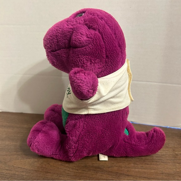 Vintage Barney The Dinosaur 13" Plush with White T-Shirt by Lyons Group 1992 - Picture 8 of 9